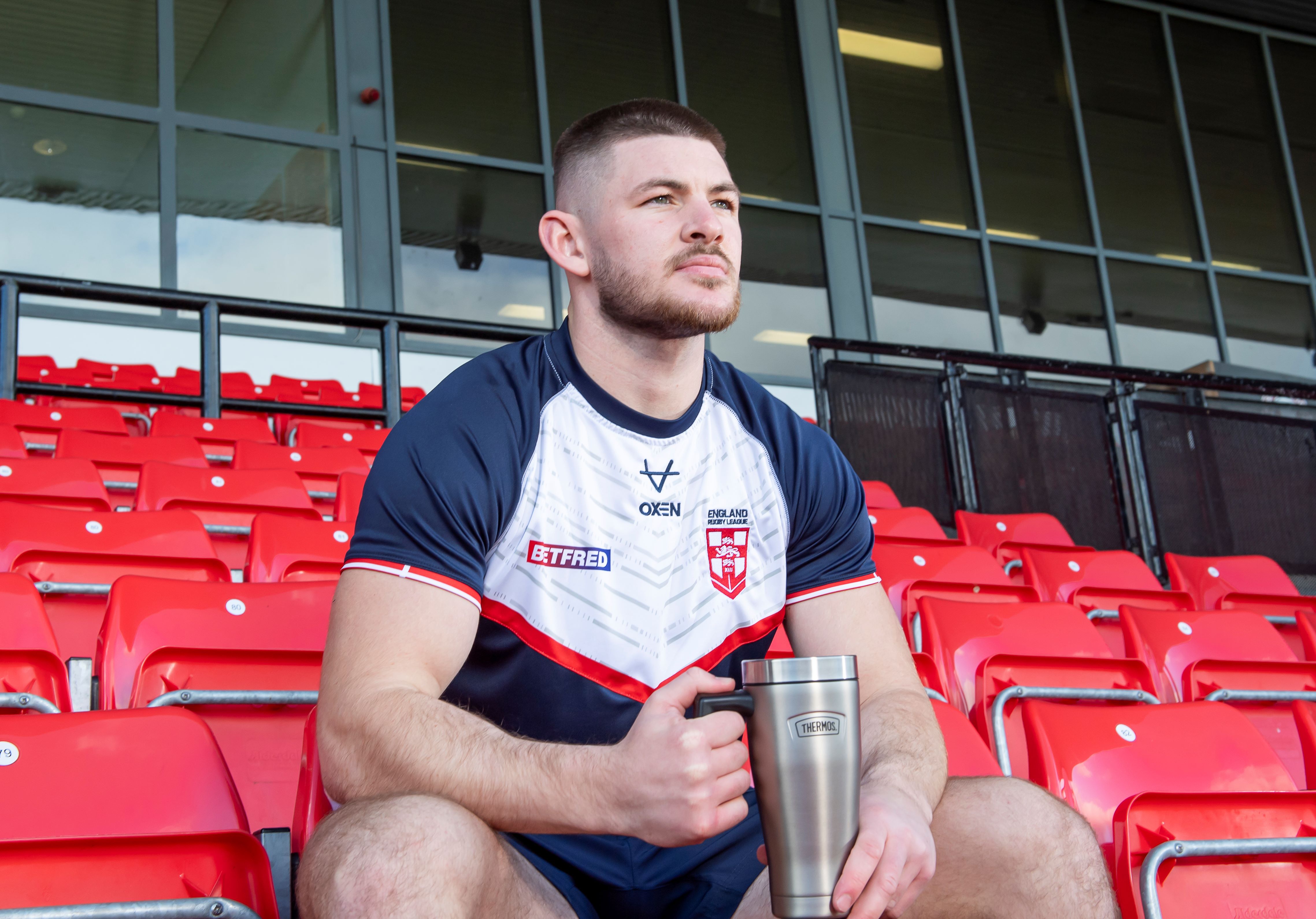 Danny Walker, England Rugby League player, with an Icon Series travel mug from Thermos